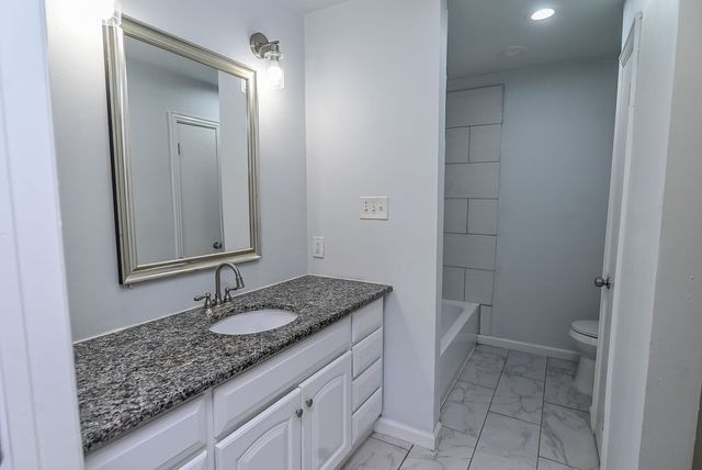 967 Madison Circle, Lewisville, TX 75067