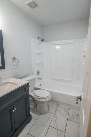 967 Madison Circle, Lewisville, TX 75067
