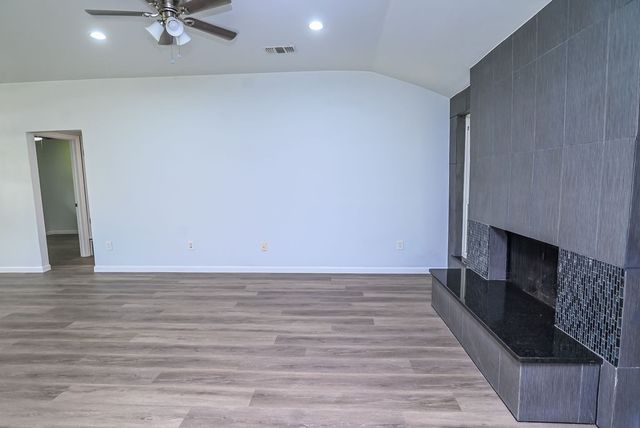 967 Madison Circle, Lewisville, TX 75067