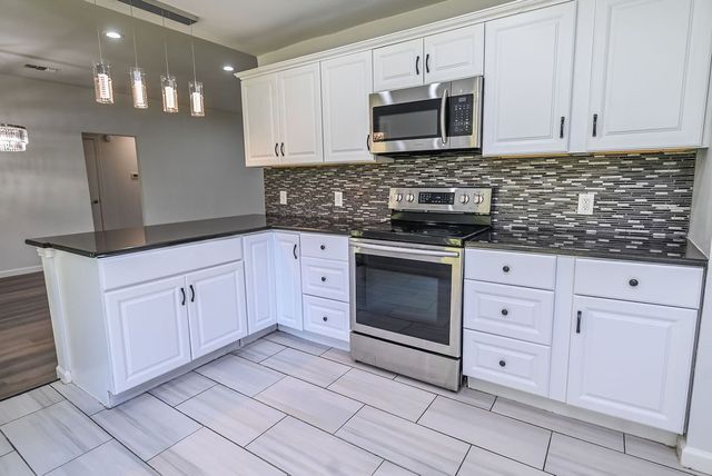 967 Madison Circle, Lewisville, TX 75067