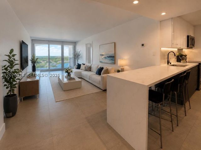 5401 Collins Ave 620, Miami Beach, FL 33140