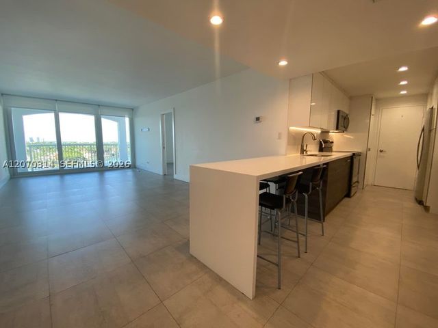 5401 Collins Ave 620, Miami Beach, FL 33140