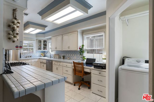 6032 W 74th Street, Los Angeles, CA 90045