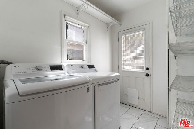 6032 W 74th Street, Los Angeles, CA 90045