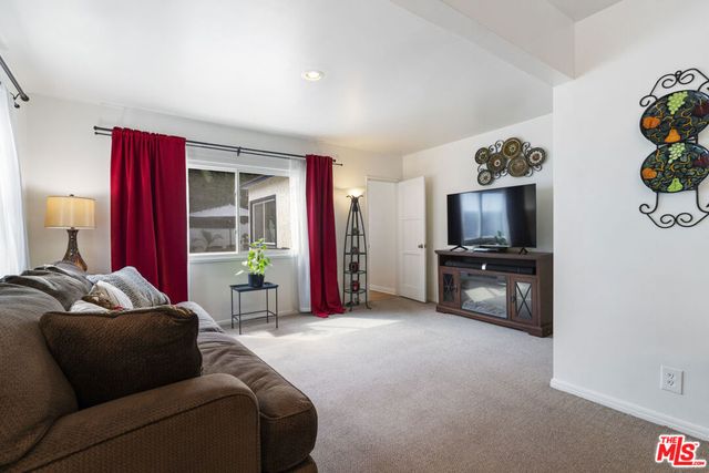 6032 W 74th Street, Los Angeles, CA 90045
