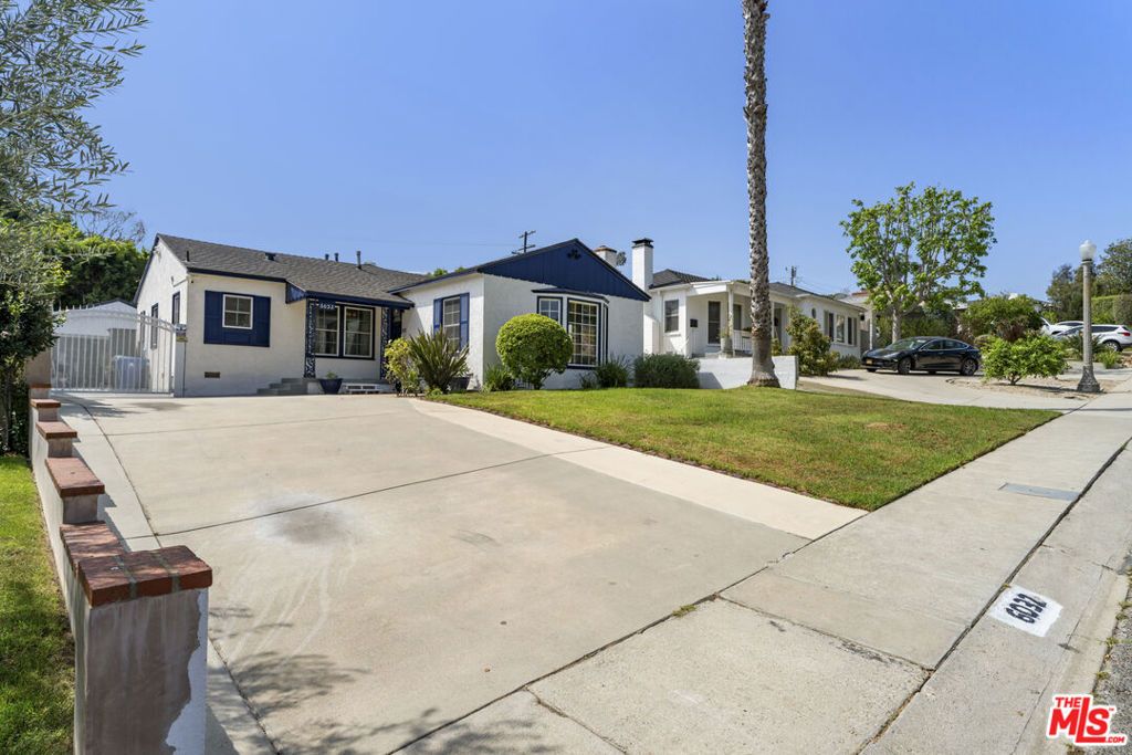 6032 W 74th Street, Los Angeles, CA 90045