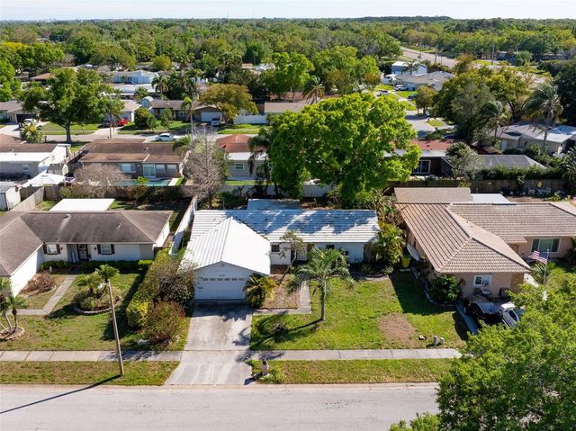 11178 112TH AVENUE, Largo, FL 33778