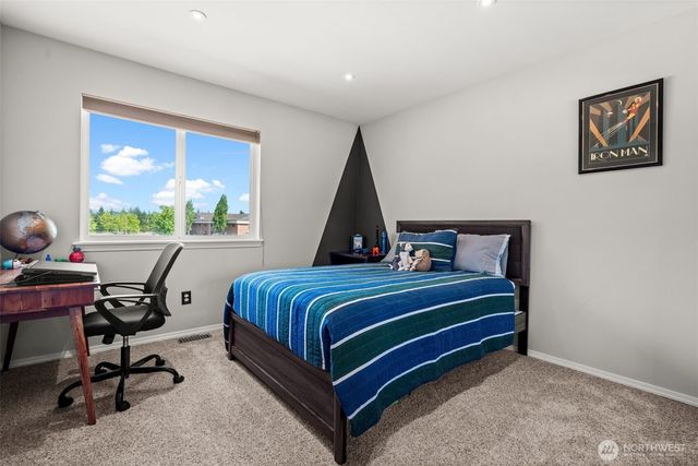16805 95th Avenue E, Puyallup, WA 98375