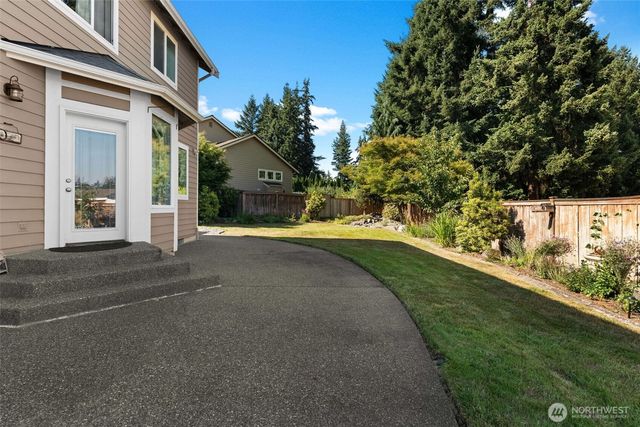 16805 95th Avenue E, Puyallup, WA 98375