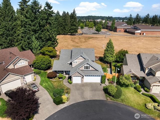 16805 95th Avenue E, Puyallup, WA 98375