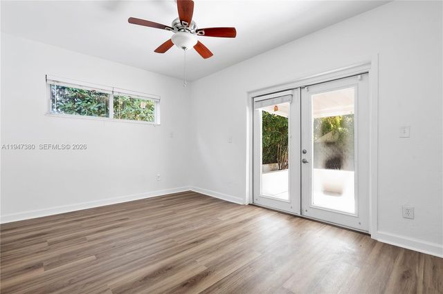 2350 SW 26th St, Miami, FL 33133