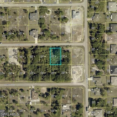 760 Central ST E, Lehigh Acres, FL 33974