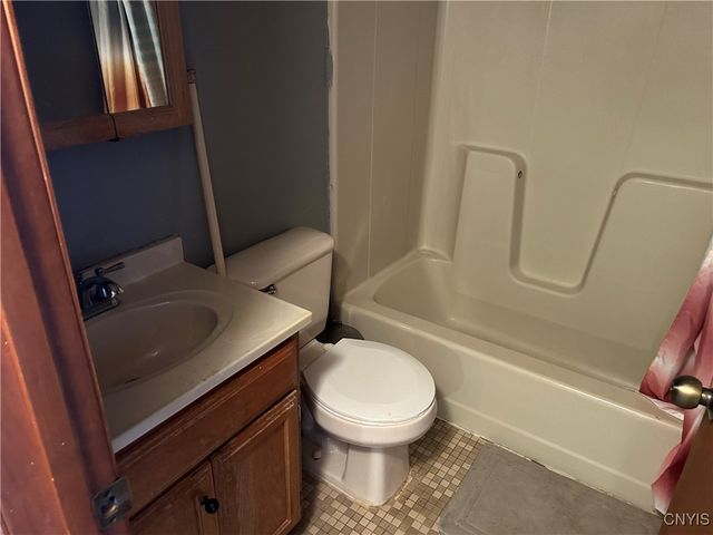 41 West Van Buren Street, Oswego, NY 13126