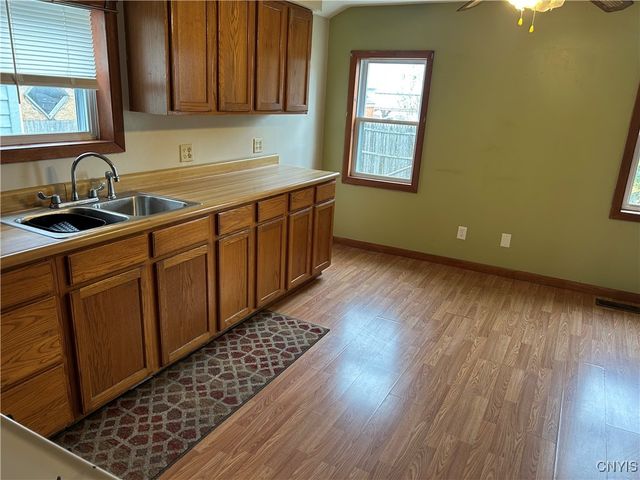 41 West Van Buren Street, Oswego, NY 13126