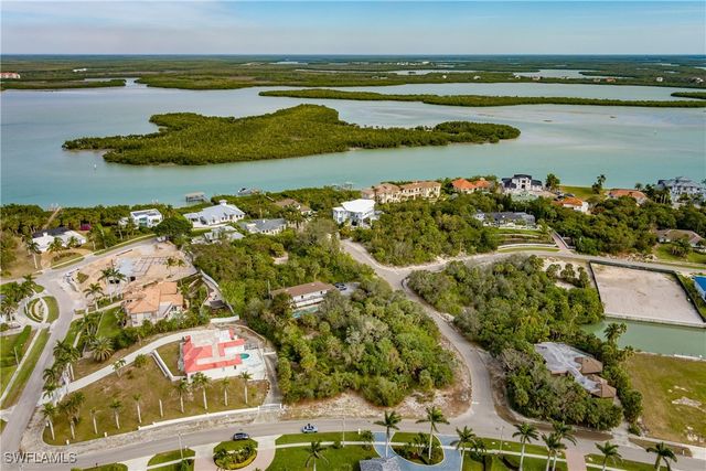 889 Scott DR, Marco Island, FL 34145
