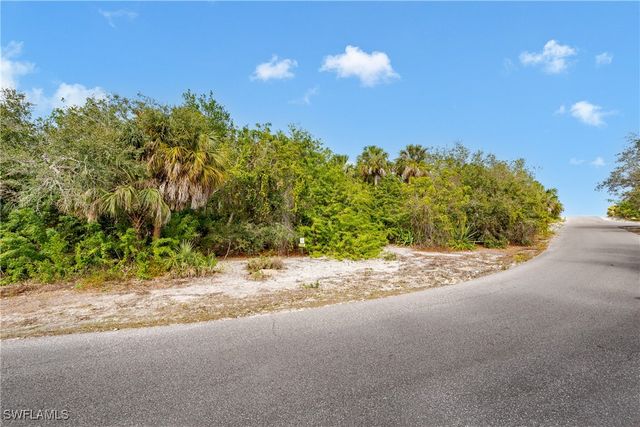 889 Scott DR, Marco Island, FL 34145