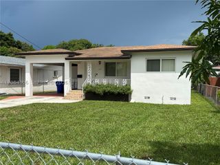 1221 NW 34th Ave 1221, Miami, FL 33125