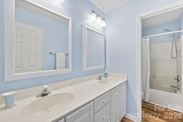 4292 Silver Eagle Court, Denver, NC 28037