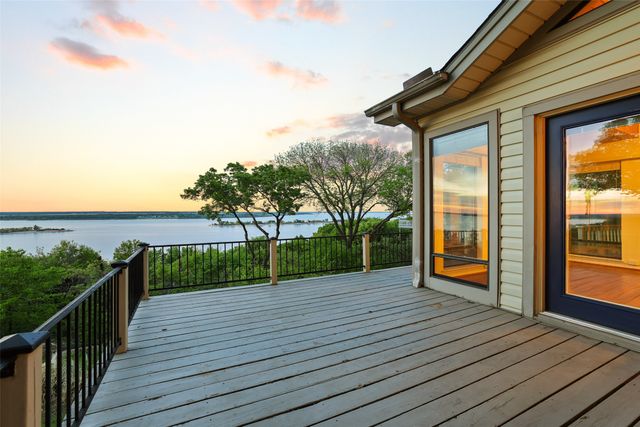 222 Island View Drive, Pottsboro, TX 75076