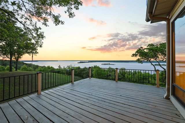 222 Island View Drive, Pottsboro, TX 75076