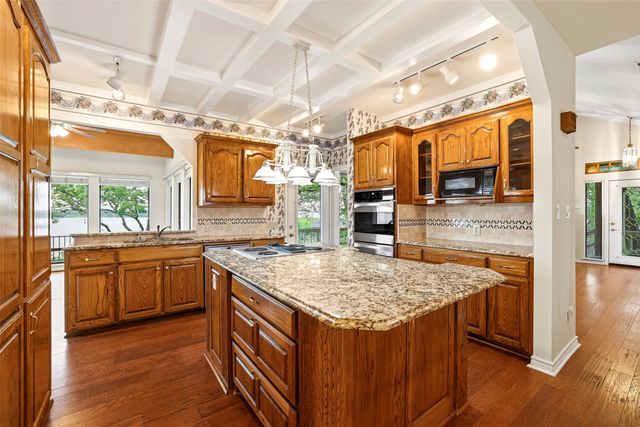 222 Island View Drive, Pottsboro, TX 75076