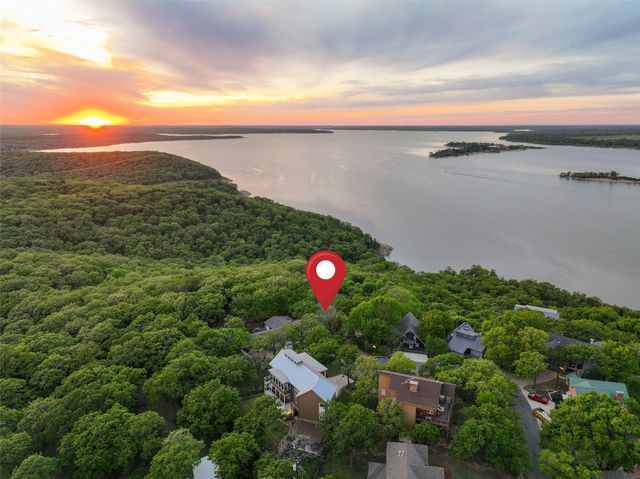 222 Island View Drive, Pottsboro, TX 75076