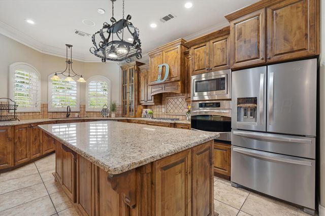 49 JYNTEEWOOD Circle, Canyon, TX 79015