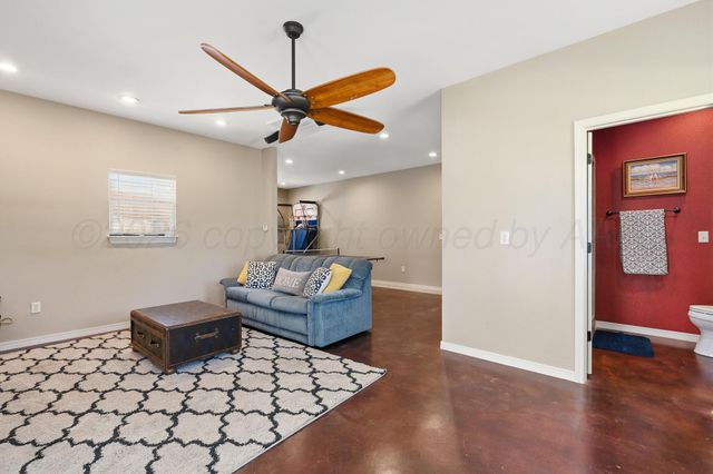 49 JYNTEEWOOD Circle, Canyon, TX 79015