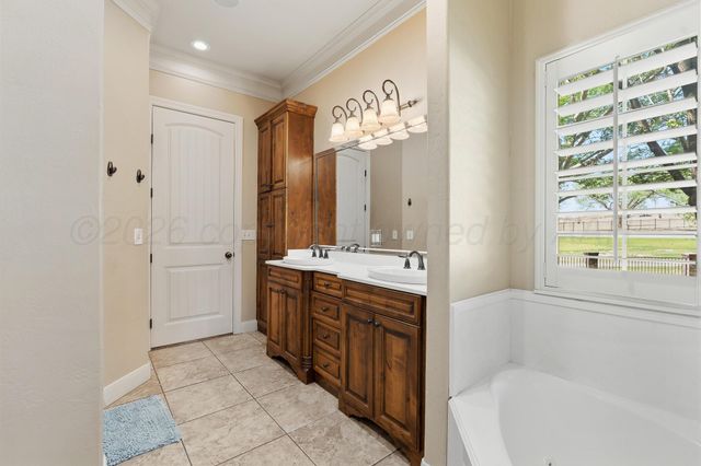 49 JYNTEEWOOD Circle, Canyon, TX 79015