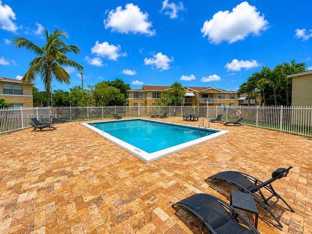 4450 NW 79th Ave 2B, Doral, FL 33166