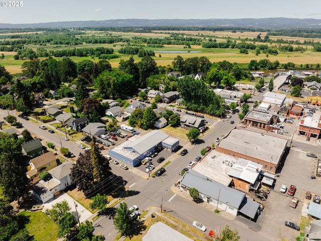 415 PIONEER St, Ridgefield, WA 98642