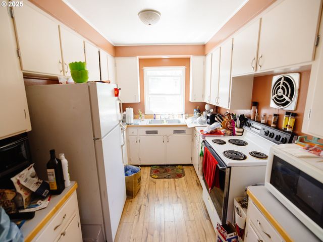 415 PIONEER St, Ridgefield, WA 98642