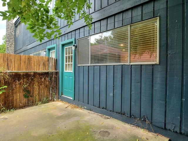 604 Franklin BLVD B, Austin, TX 78751