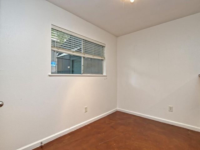 604 Franklin BLVD B, Austin, TX 78751