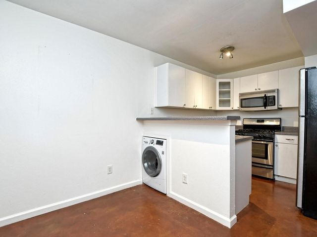 604 Franklin BLVD B, Austin, TX 78751