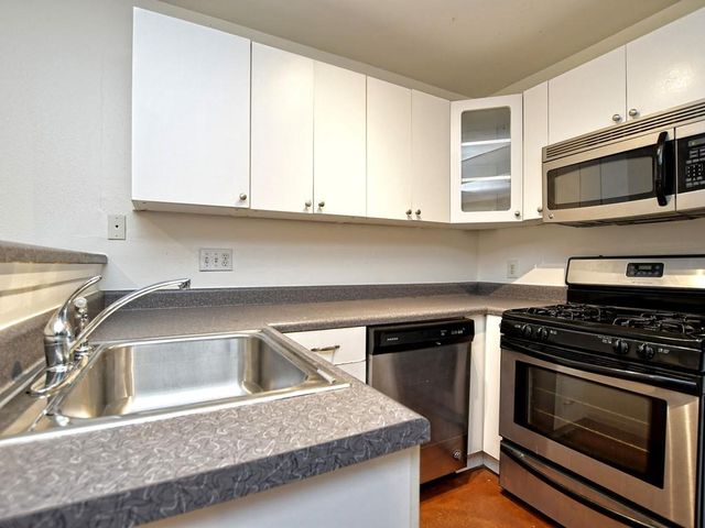 604 Franklin BLVD B, Austin, TX 78751