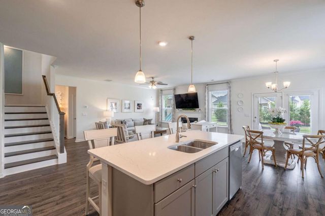 2062 Brookside Circle, Statham, GA 30666