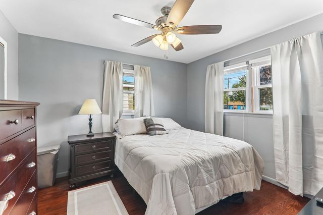 8410 Gordon Drive, Highland, IN 46322