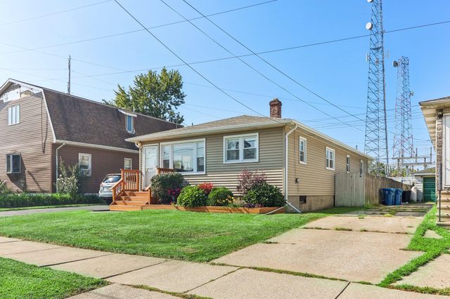 8410 Gordon Drive, Highland, IN 46322