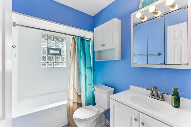 8410 Gordon Drive, Highland, IN 46322