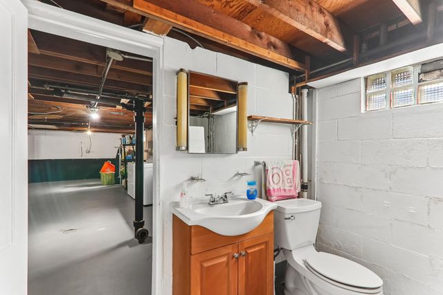 8410 Gordon Drive, Highland, IN 46322