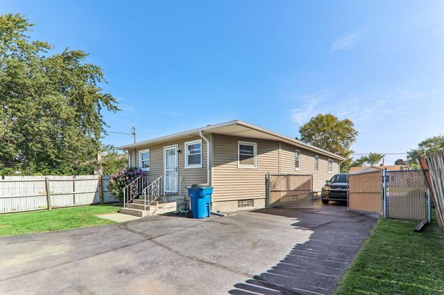 8410 Gordon Drive, Highland, IN 46322