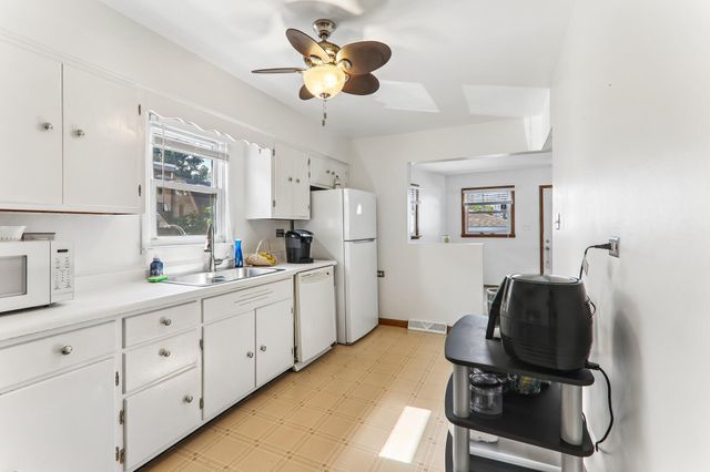8410 Gordon Drive, Highland, IN 46322
