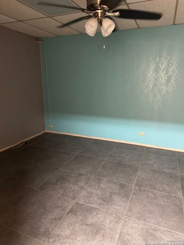 6505 S Flores, San Antonio, TX 78214
