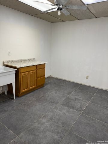 6505 S Flores, San Antonio, TX 78214