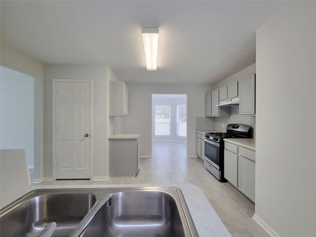 16010 Pin Oak Ridge Street, Houston, TX 77073