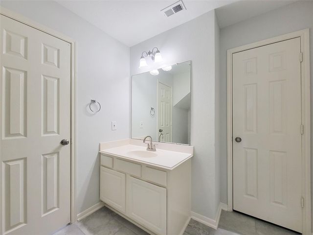 16010 Pin Oak Ridge Street, Houston, TX 77073