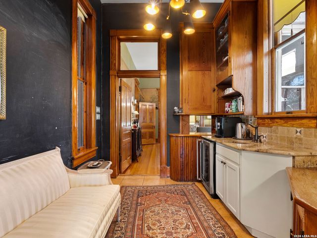 372 Magazine Ave, New Braunfels, TX 78130