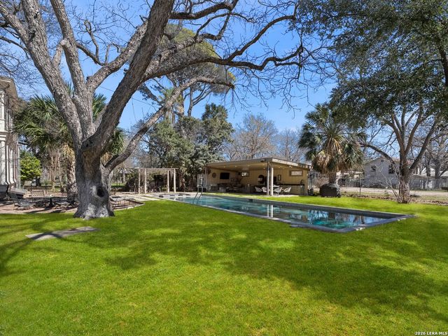 372 Magazine Ave, New Braunfels, TX 78130