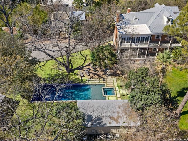 372 Magazine Ave, New Braunfels, TX 78130